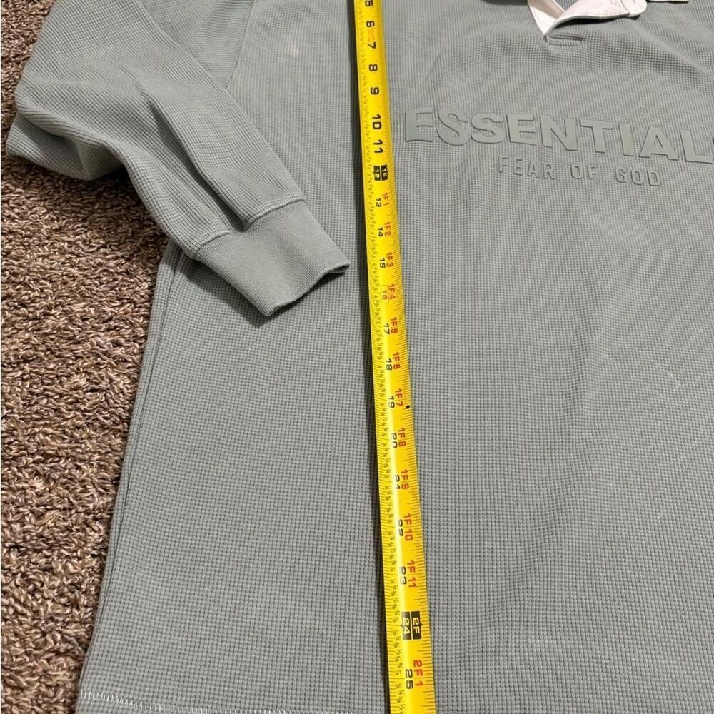 Essentials Men's Green and White Shirt - Picture 6 of 8